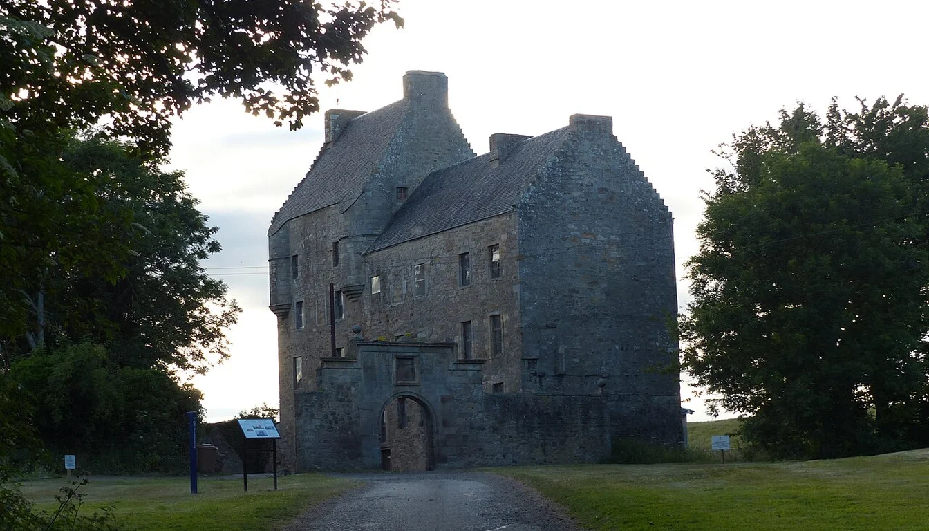 Midhope Castle, used as Lallybroch in Outlander